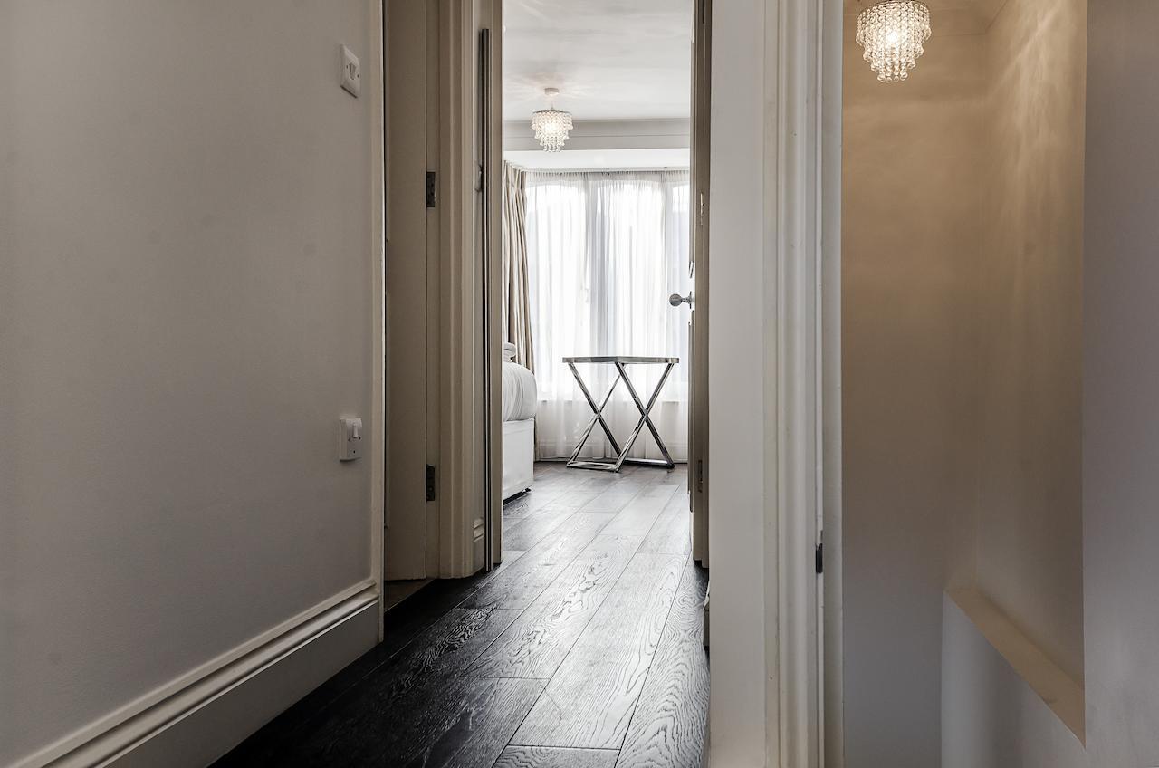 Knightsbridge Apartment London Room photo
