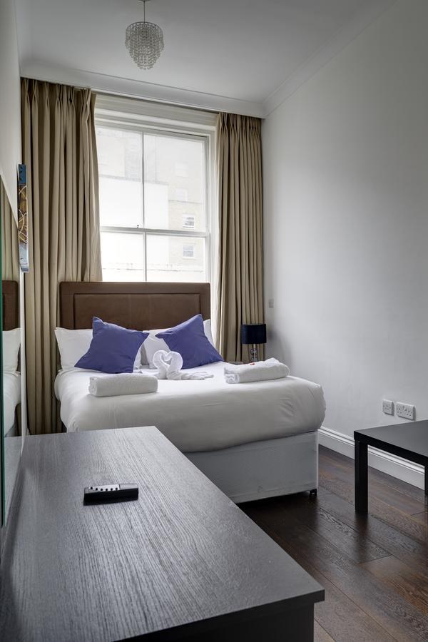 Knightsbridge Apartment London Room photo
